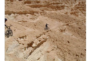 חאן אבירן - חדרי אירוח