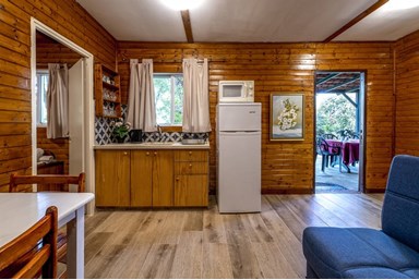 ברק בקתות נופש - משולב