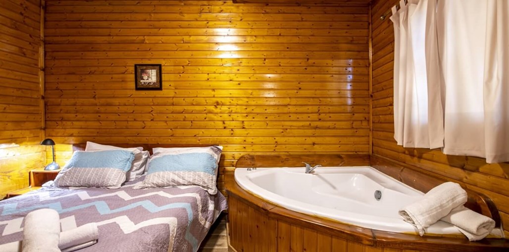 ברק בקתות נופש משפחתי (10).jpg