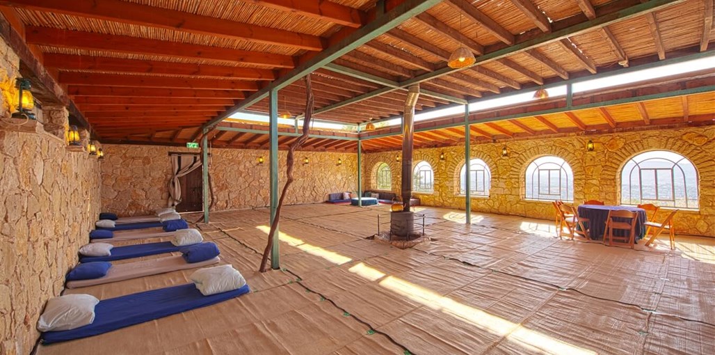 דרך התנ"ך אל הטבע חאן האבן (2).jpg