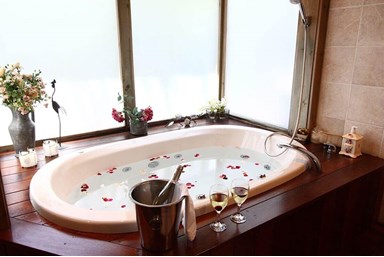 בית רם שרף - סוויטות עינב