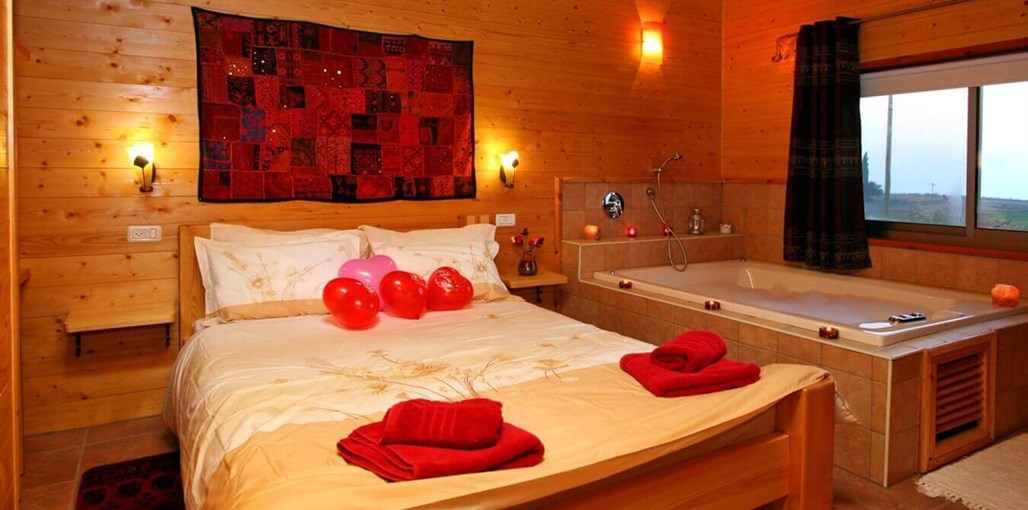 בקתה מול שקיעה הסוויטה (10).JPG