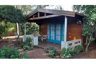 מקום אגדה - הבקתות עם הג'קוזי