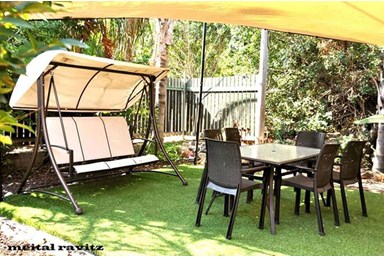 בקתות נוף ילדות - בקתת הגלריה 1