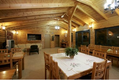 נוף חרמון - אירוח כפרי איכותי - חדר האוכל