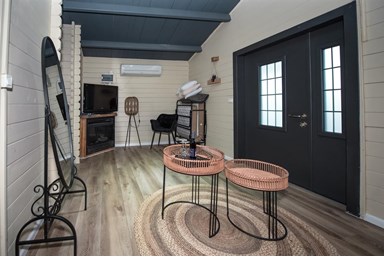 בקתות עץ אלון - בקתות עץ