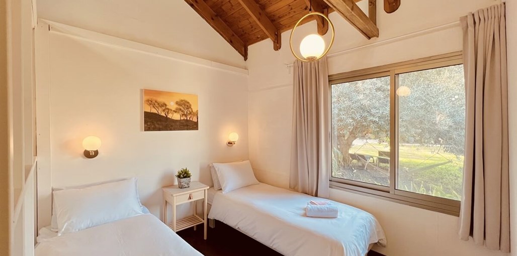 איתן בקתות עץ - Eitan Wood Cabins Resort לה גלרי (1).jpeg