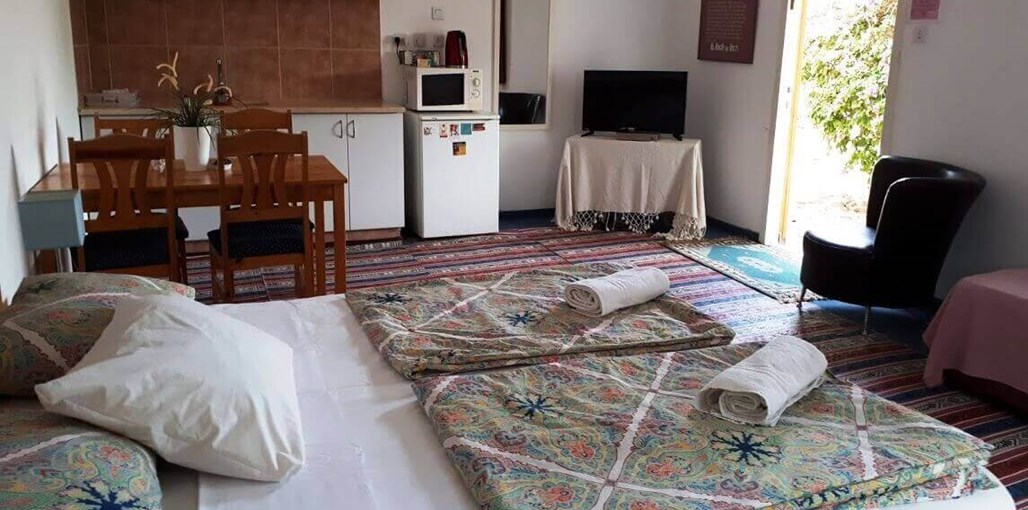 בית קטן בערבה משפחתיות חדש (3).jpg