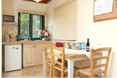 אירוח עם חן - סוויטות יפיפיות עם נוף לחרמון - הוילה