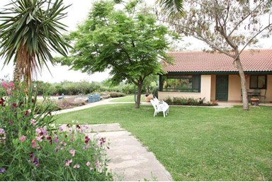 אירוח עם חן - סוויטות יפיפיות עם נוף לחרמון - הוילה