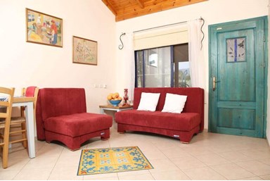 אירוח עם חן - סוויטות יפיפיות עם נוף לחרמון - הוילה