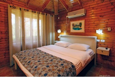 ניר דוד אירוח כפרי - בקתות גלבוע