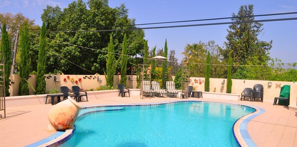 צימרים שביט בריכה (2).jpg