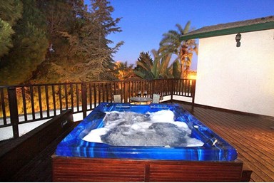 בר בכפר - המשפחתיות