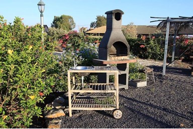 בר בכפר - הזוגיות 