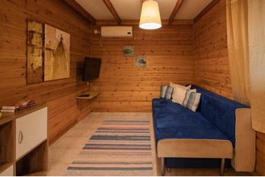 לבנדר וזית - בקתות משפחתיות