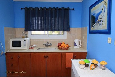 הפינה הירוקה של דבורה - הבקתות הזוגיות