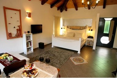 אהבה בירוק אמירים - הסוויטה הלבנה