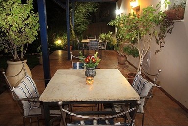 פסגת הכנרת - החצר והסביבה