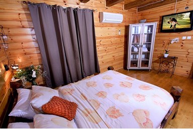 בקתות עץ אורן