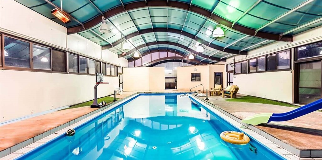 בקתות עץ מול חרמון בריכה (17).jpg