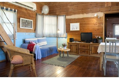 רוח ים במכמורת - בקתת רוח