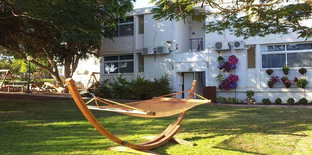 אירוח בקיבוץ אילות מול הים (2).jpg