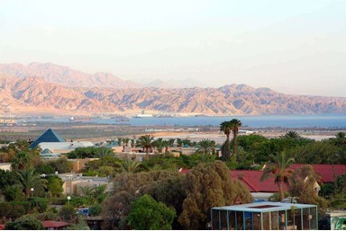 אירוח כפרי בקיבוץ אילות - דירות משפחה