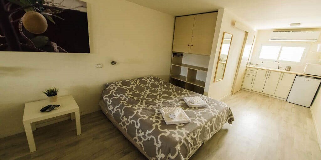 בין עצי התמר DSC_4296.jpg