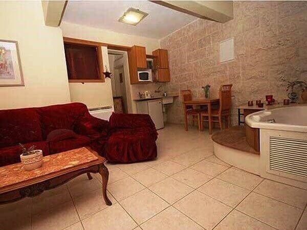 קסום רונמטית (5).jpg