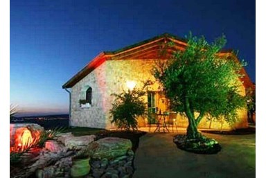 אצולת מילס - החצר והנוף