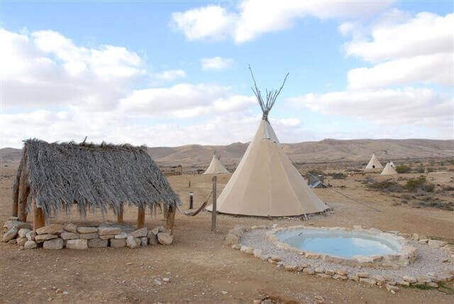 חוות זית המדבר - כפר אינדיאני כפר אינדיאני (2).jpg