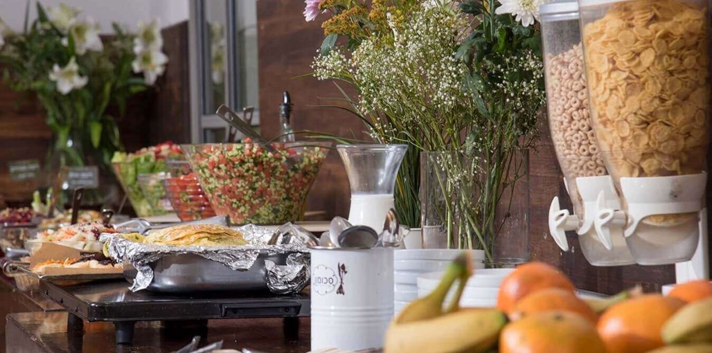 קיבוץ דליה - זהר בדשא ארוחת בוקר (2).jpg