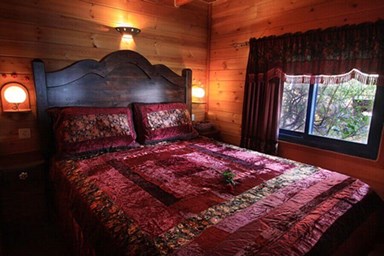 אלאדין - בקתות ומערות - בקתות העץ