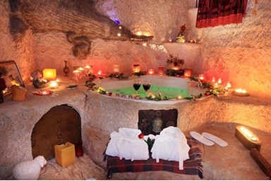 אלאדין - בקתות ומערות - בקתות העץ