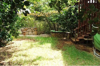 בקתות נחל דישון - מרפסות הגן והחצר