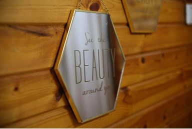 קדמת עדן - הבקתות