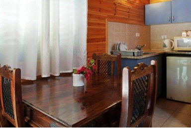 קדמת עדן - הבקתות