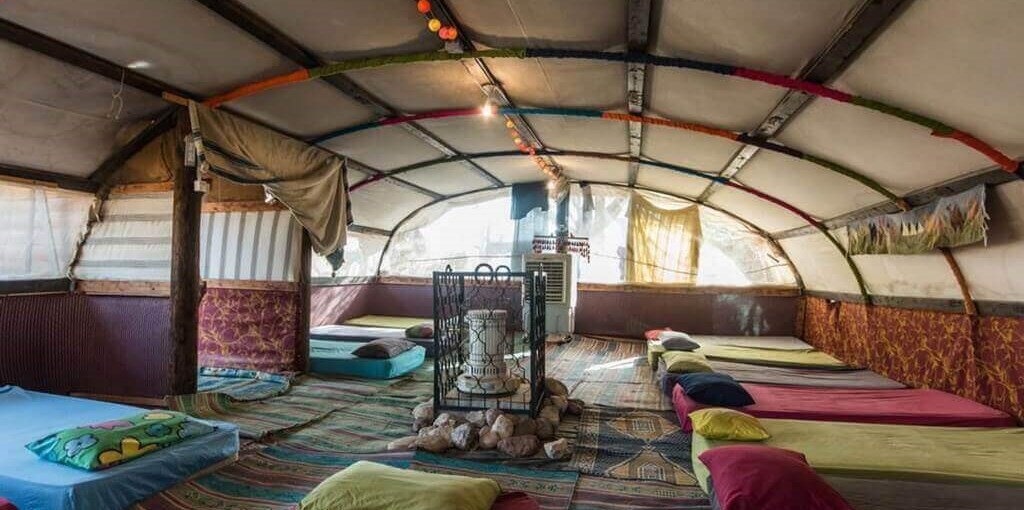 חאן שקדי - מסע מדבר אוהלים (4).jpg