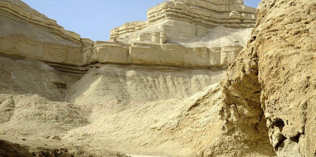 חאן שקדי - מסע מדבר טבע (2).jpg