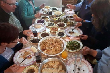 בקתות עץ בין העננים - המסעדה 