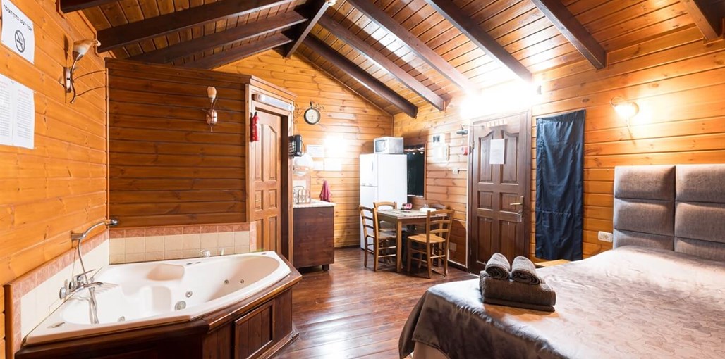 בקתות עין זהב זית (11).jpg