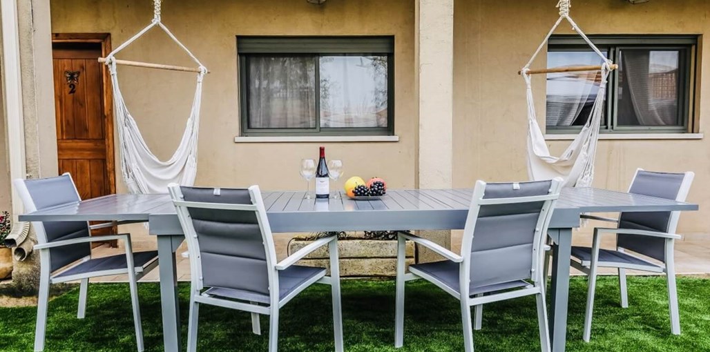 צימרים וילה במצוק מתחם חוץ (3).jpeg