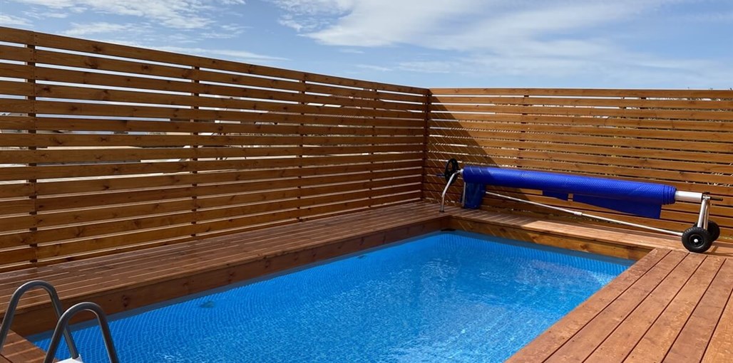 צימרים וילה במצוק מתחם חוץ (5).jpeg