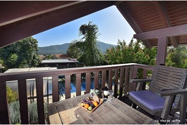 בוסתן בכפר - הבריכה ומתקני הספא