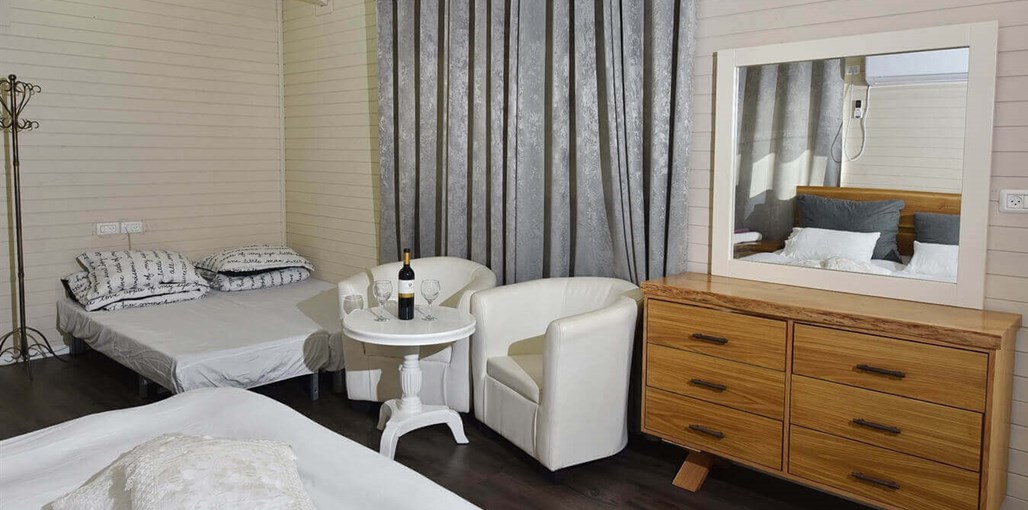 בוסתן בכפר בקתת תמר (4).jpg