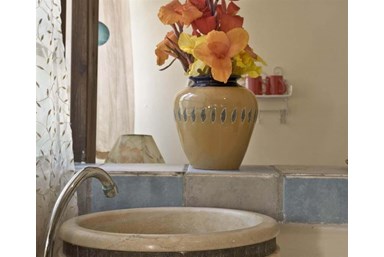 כפר נבון - מרכז אירוח - סוויטות לזוגות