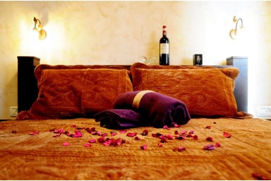 פתאום כתום - הסוויטות