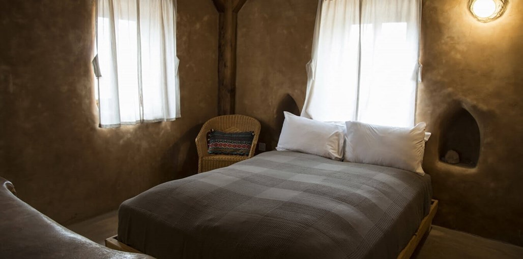 ימי מדבר אדמה.jpg