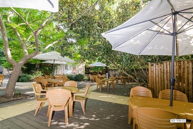 מול היער  - חדר האוכל